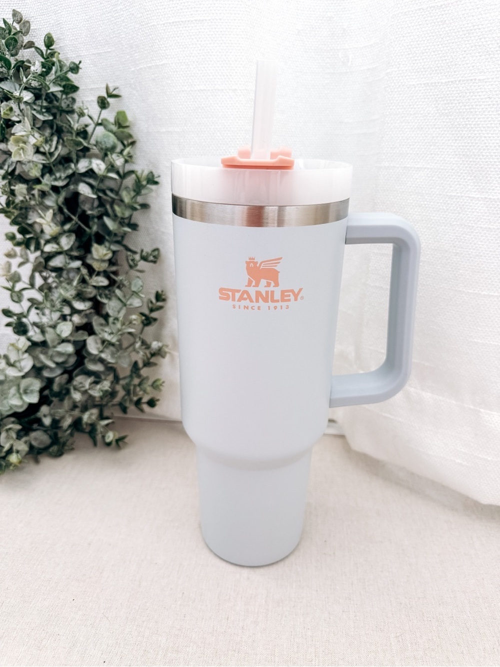 Stanley Adventure Quencher 40 oz Tumbler Blue Peach Handle Straw Cup